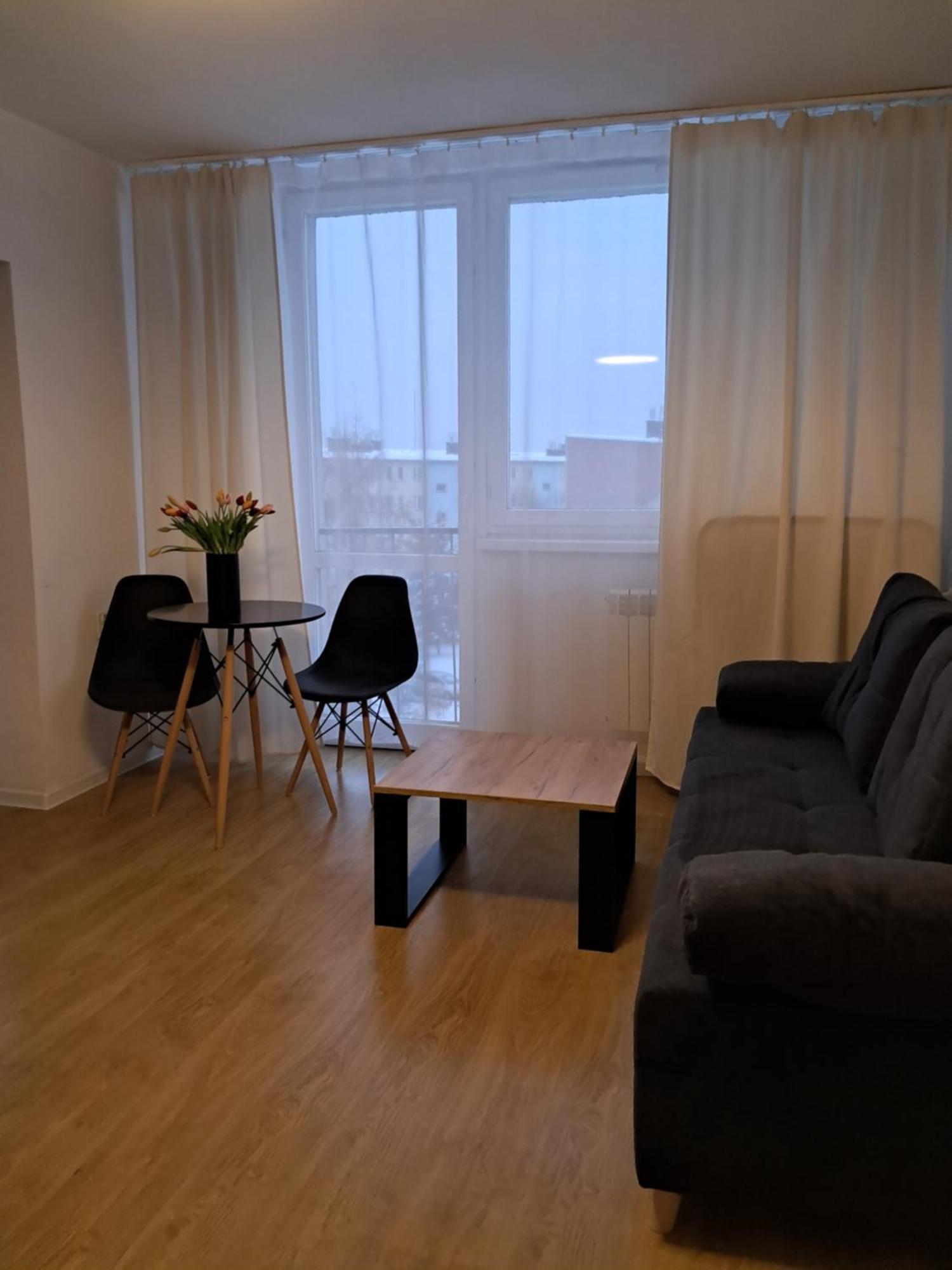 Kawalerka 28M Salon Z Kuchnia Centrum Újszandec Kültér fotó